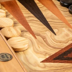Manopoulou Hout><noscript><img width=