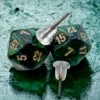 Chessex Dobbelstenen>Stud Earrings Scarab Jade Mini-Poly D20
