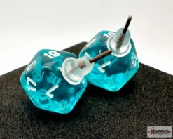 Chessex Oorbellen>Stud Earrings Translucent Teal Mini-Poly D20